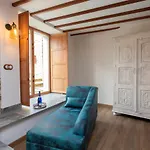 Araucaria House *