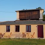 Araucaria House Country house *