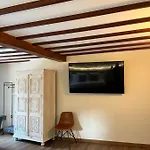 Araucaria House Country house *