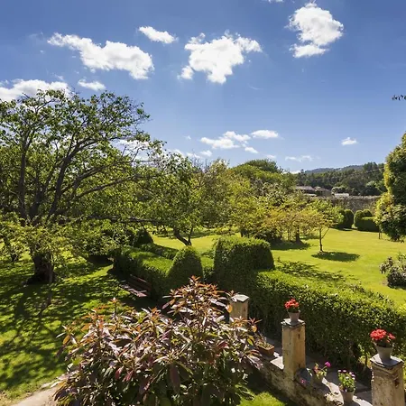 Araucaria House Country house *
