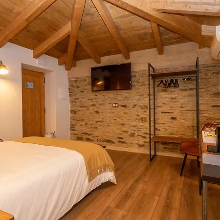 Araucaria House Country house *