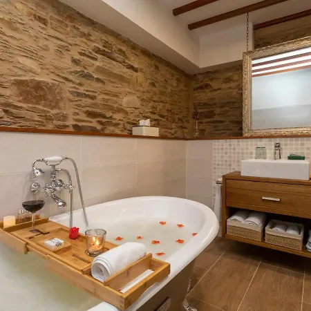 Casa de Campo Araucaria House *