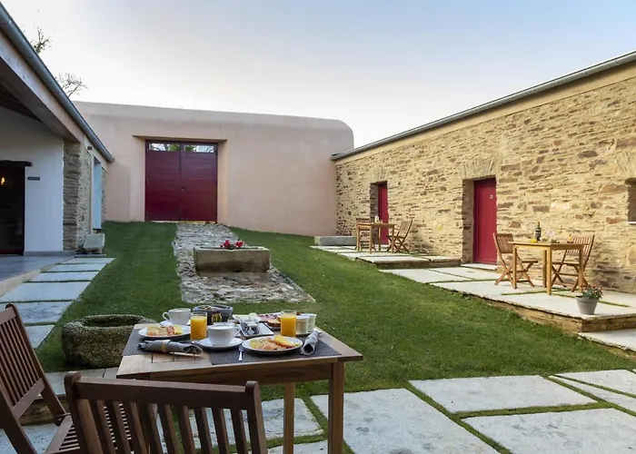 Casa de Campo Araucaria House *